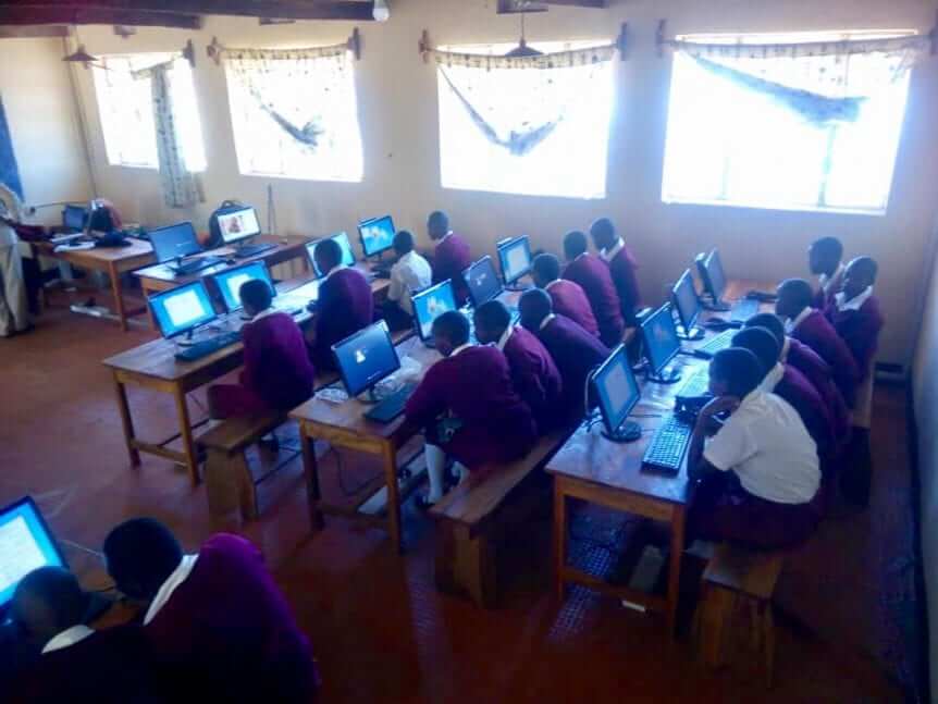 iPTT | IT Education for Remote Schools in Uganda